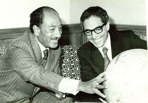 الباز مستشاراً للسادات